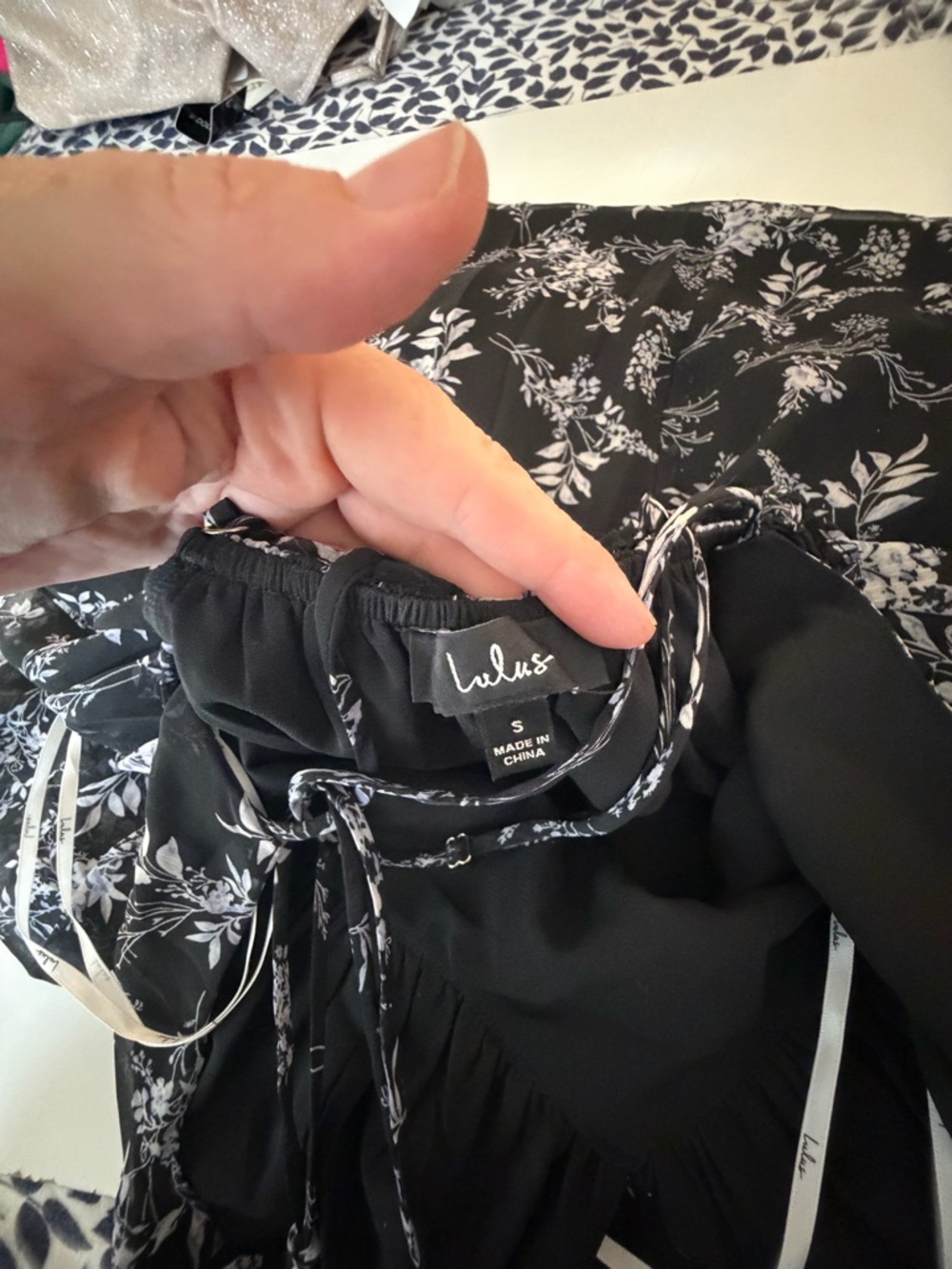 Lulus Black Make a Mark Floral Print Strappy Backless Ruffled Maxi Dress NWOT S - Picture 14 of 16